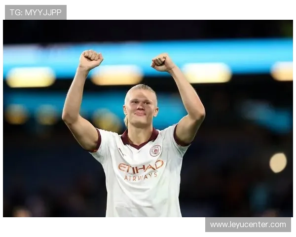 哈兰德与大罗天赋对比：爆发力与球感的代际差异分析