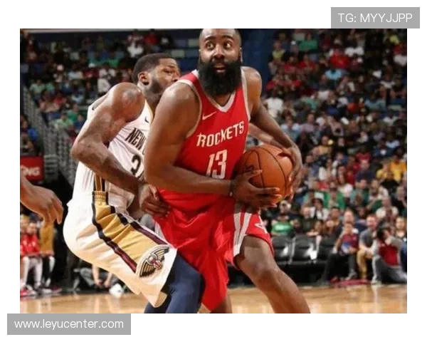 哈登利用挡拆牵制防守提升投篮效率拉开球队进攻空间