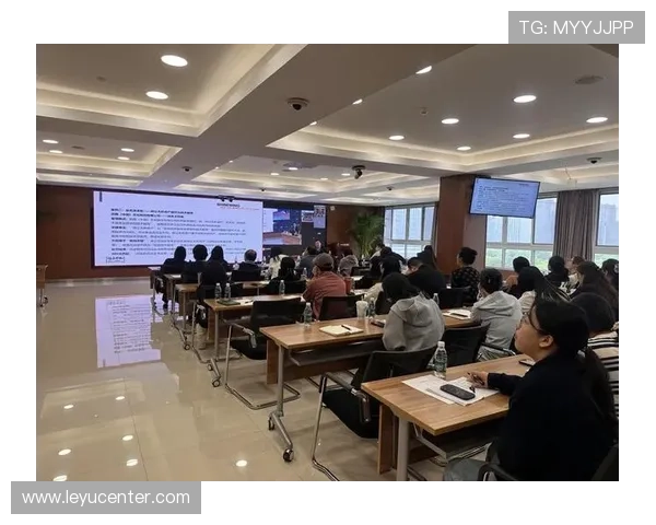 别再傻傻分不清！从规则要点到球场判罚实战，一文讲透阻挡和带球撞人区别